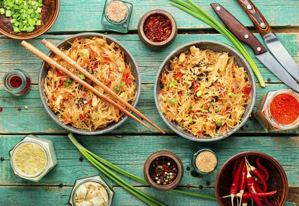 Pourquoi opter pour la cuisine asiatique à domicile ?
