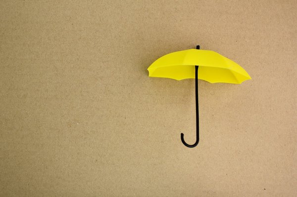 Fabricant de parasol en aluminium : conseils pour choisir le bon